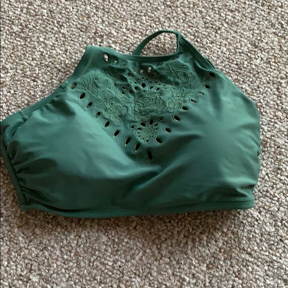 Patterned halted swimsuit top